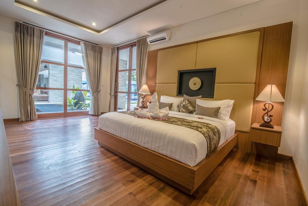 Freedom Villa Seminyak  Room photo