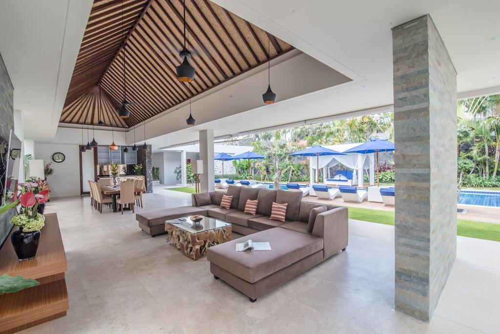 Freedom Villa Seminyak  Room photo